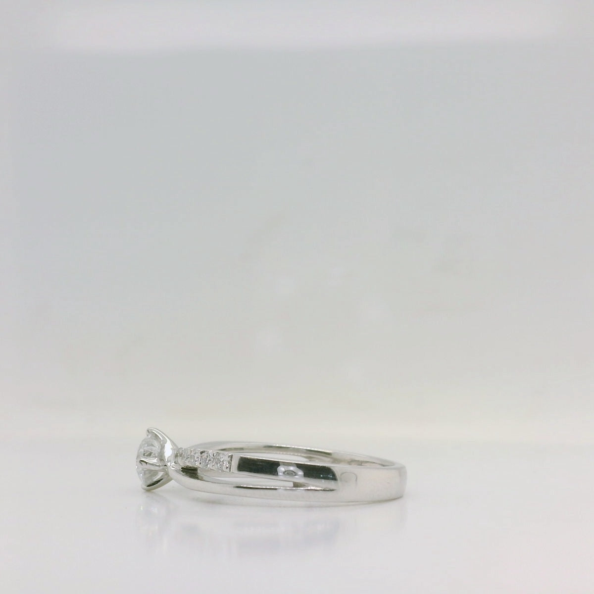 Diamond Double Crossover Ring