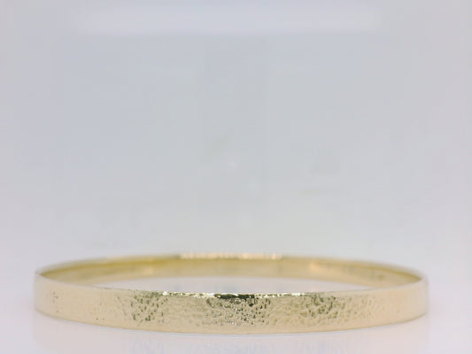 9ct oval flat textured bangle