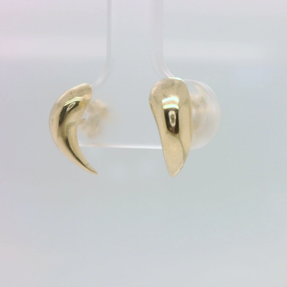 Curved Teardrop Earring
