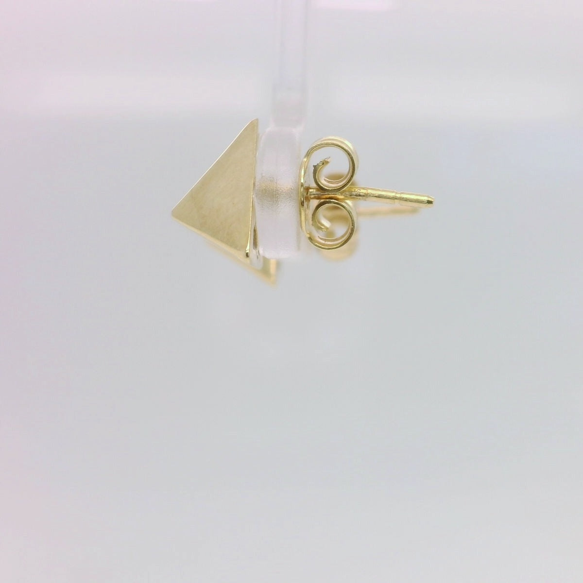 Pyramid Studs