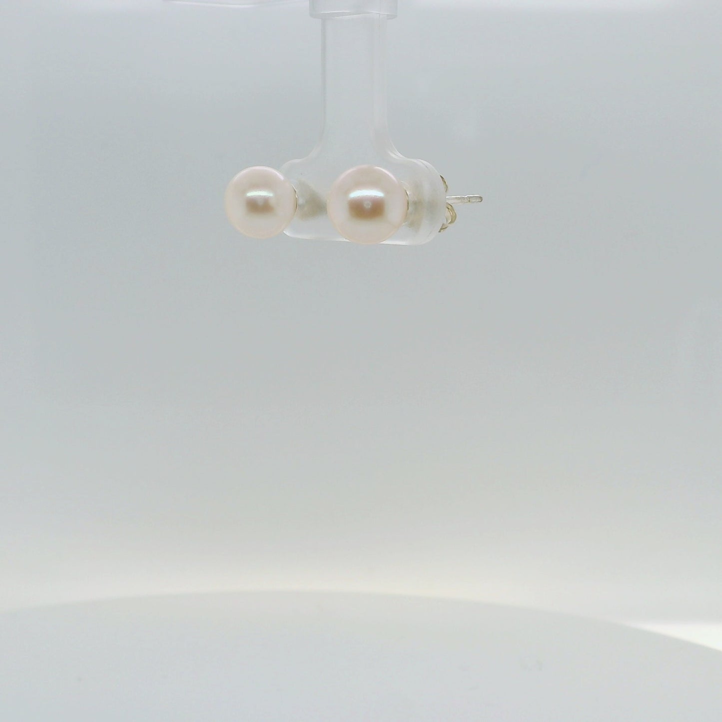 Round Pearl Studs 7-7.5mm