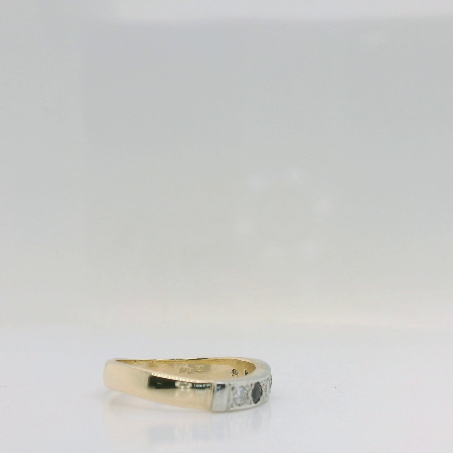 Wavey Sapphire & Diamond Ring