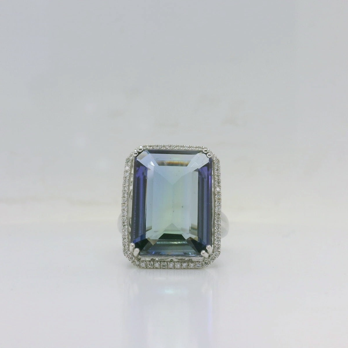 Tanzanite & Diamond Ring