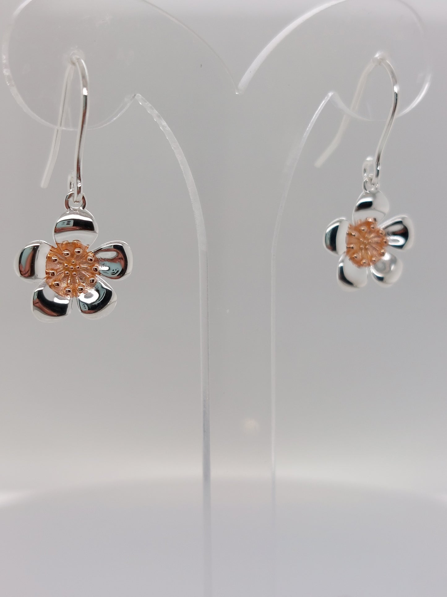 Manuka Flower Earrings