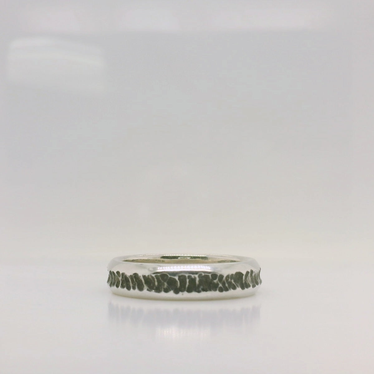 Oxidised Textured Band