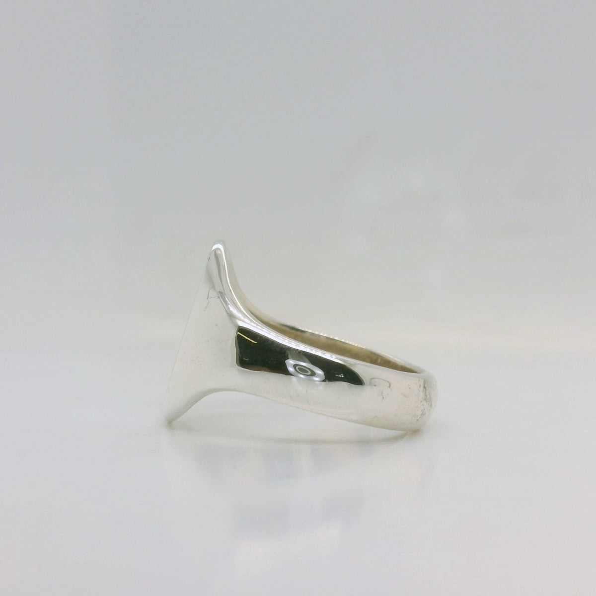 Gents Oval Signet