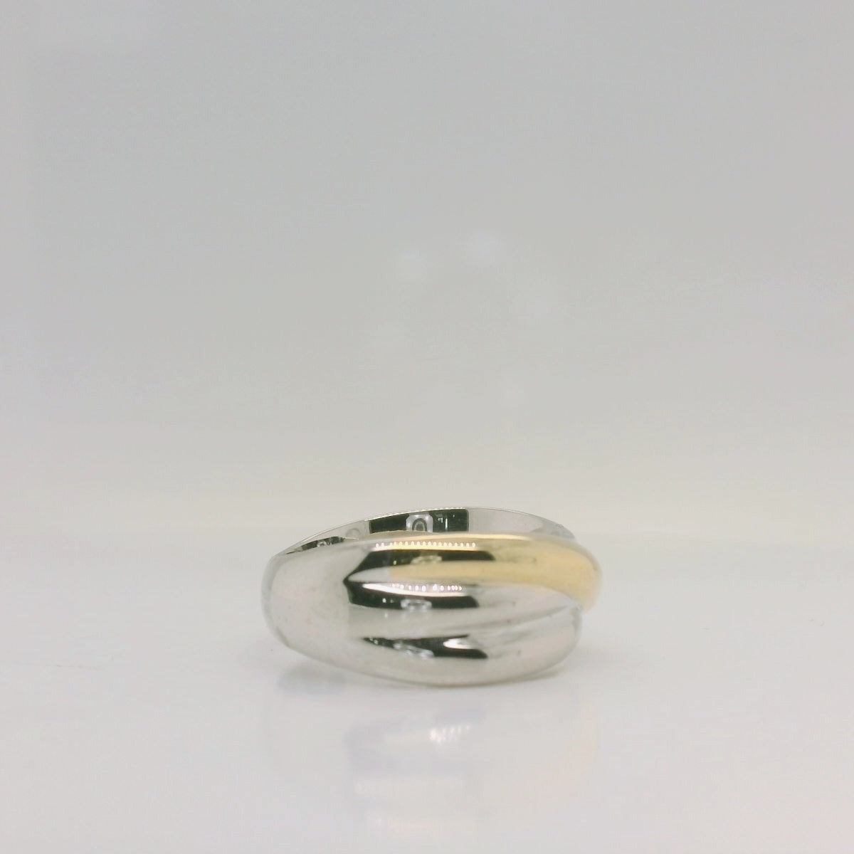 Two-Tone Triple Crossover Ring