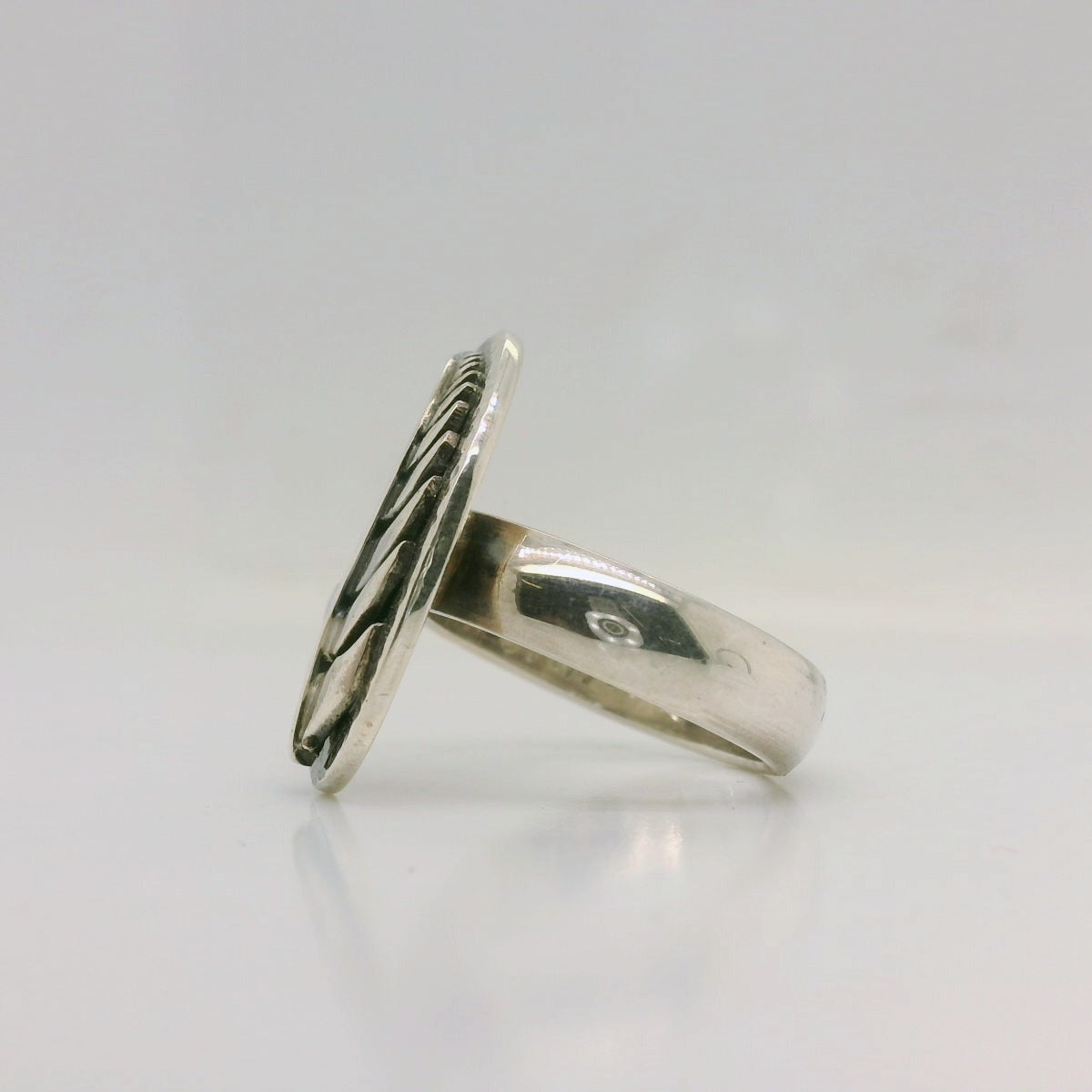 Oxidised Fern Ring