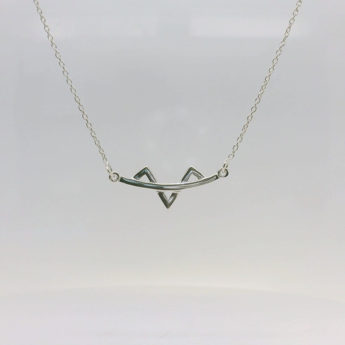 Curved Zig Zag Necklace