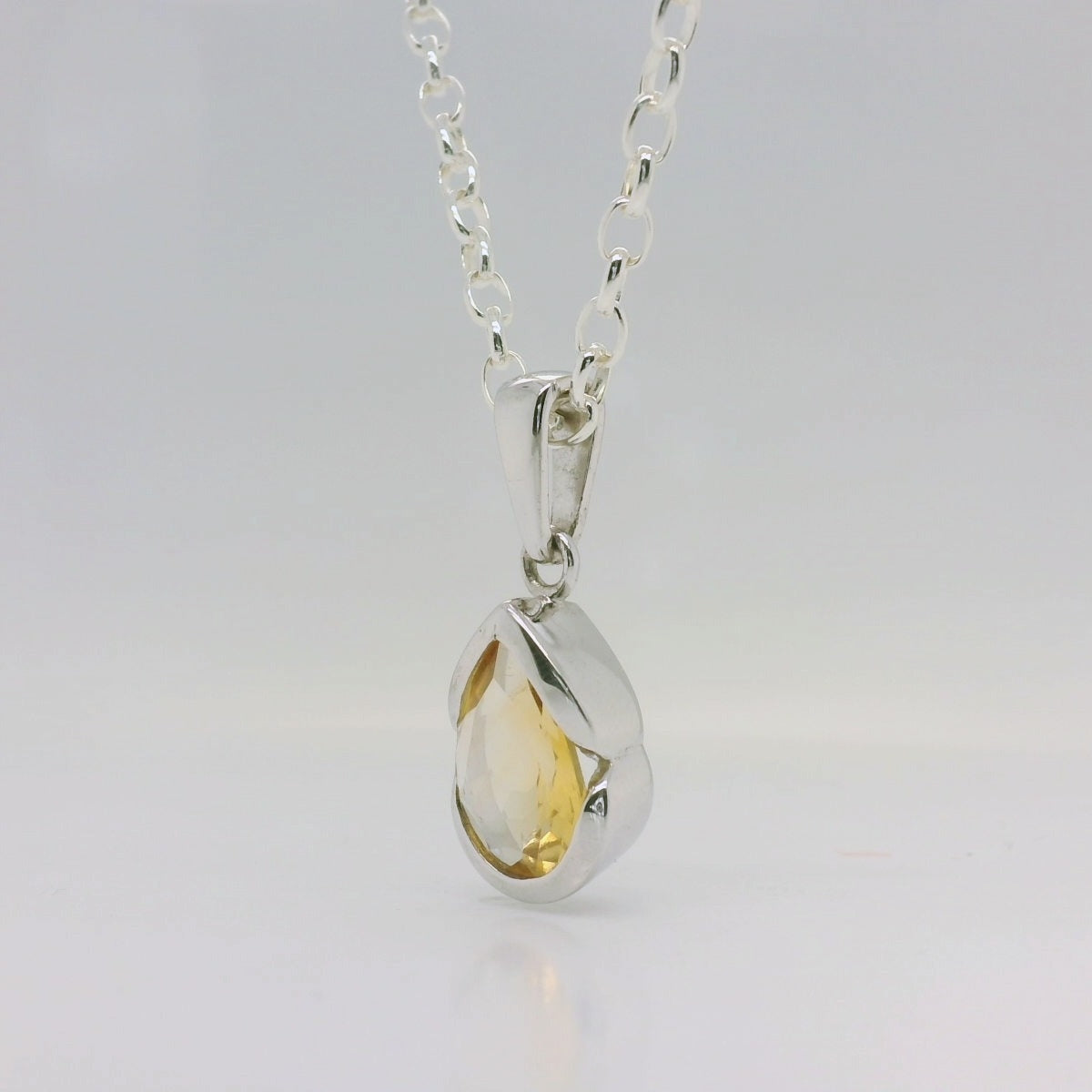 Semi Bezel Citrine Pendant
