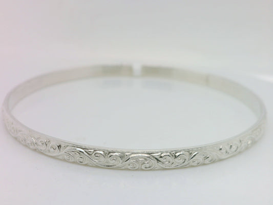 Embosed Bangle