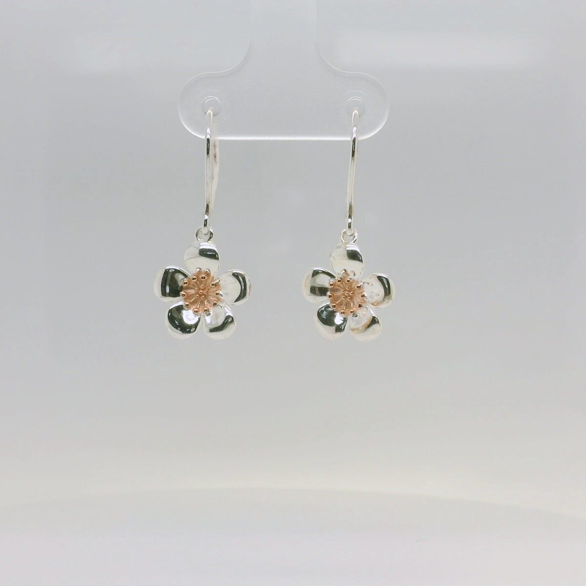 Manuka Flower Earrings