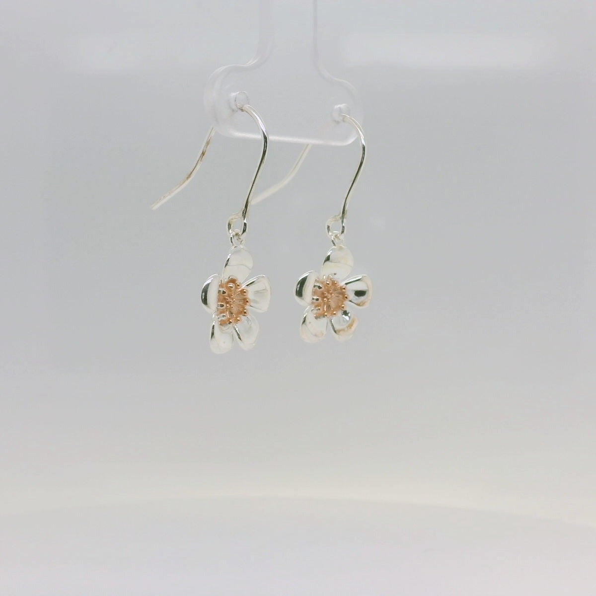 Manuka Flower Earrings