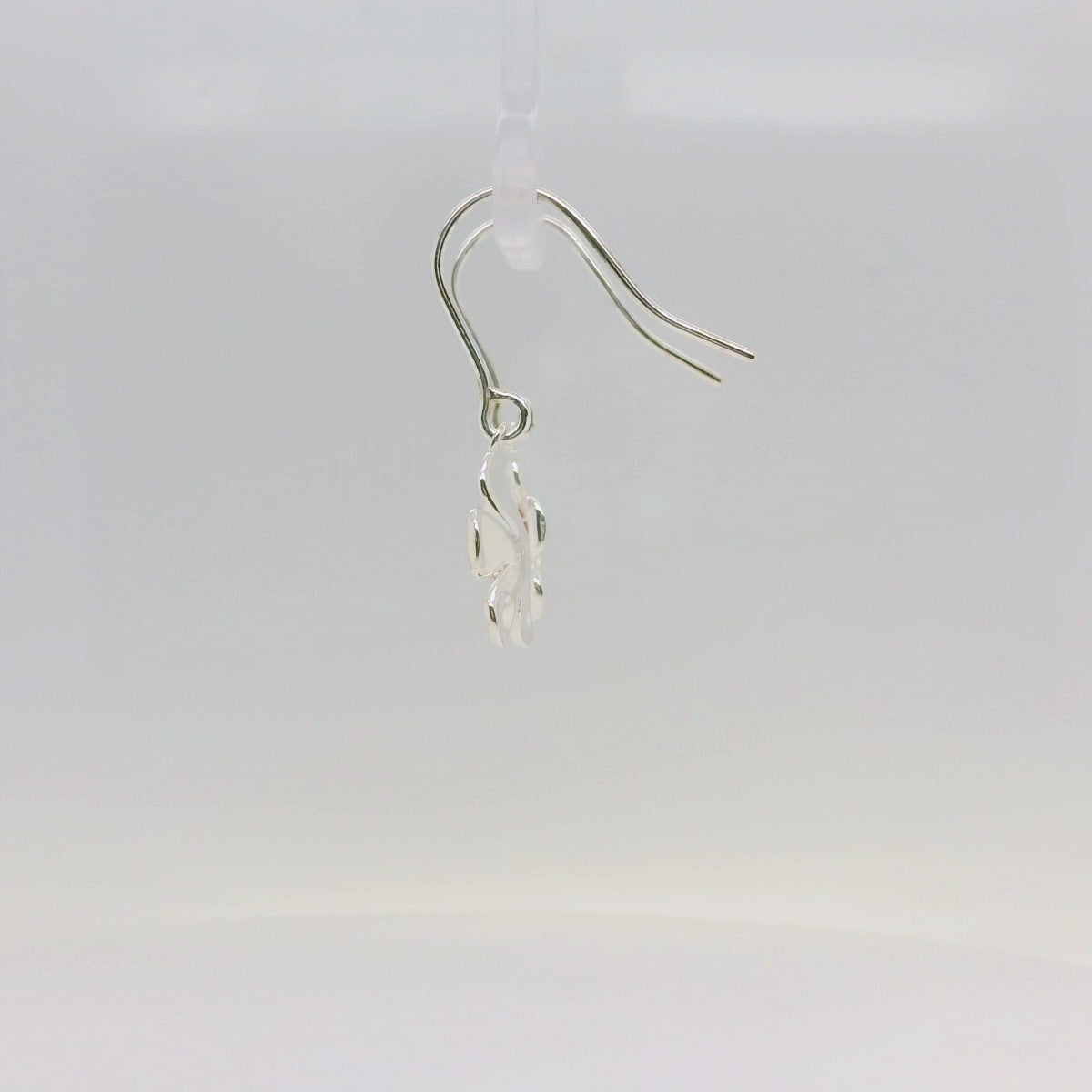 Manuka Flower Earrings