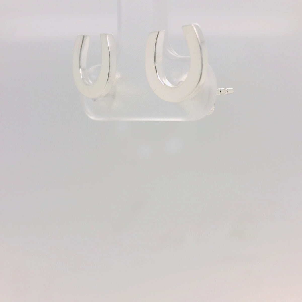 Horse Shoe Studs