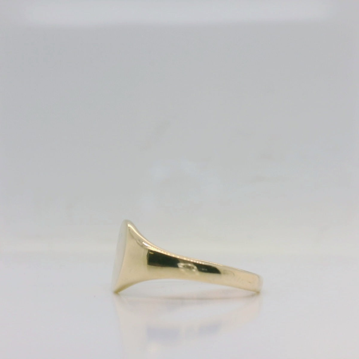 Round Signet Ring