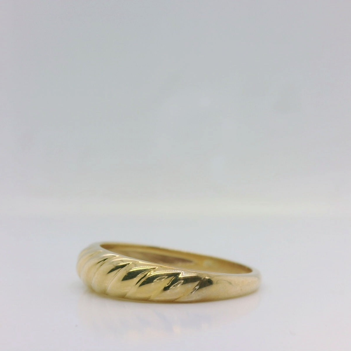 Domed Twist Ring