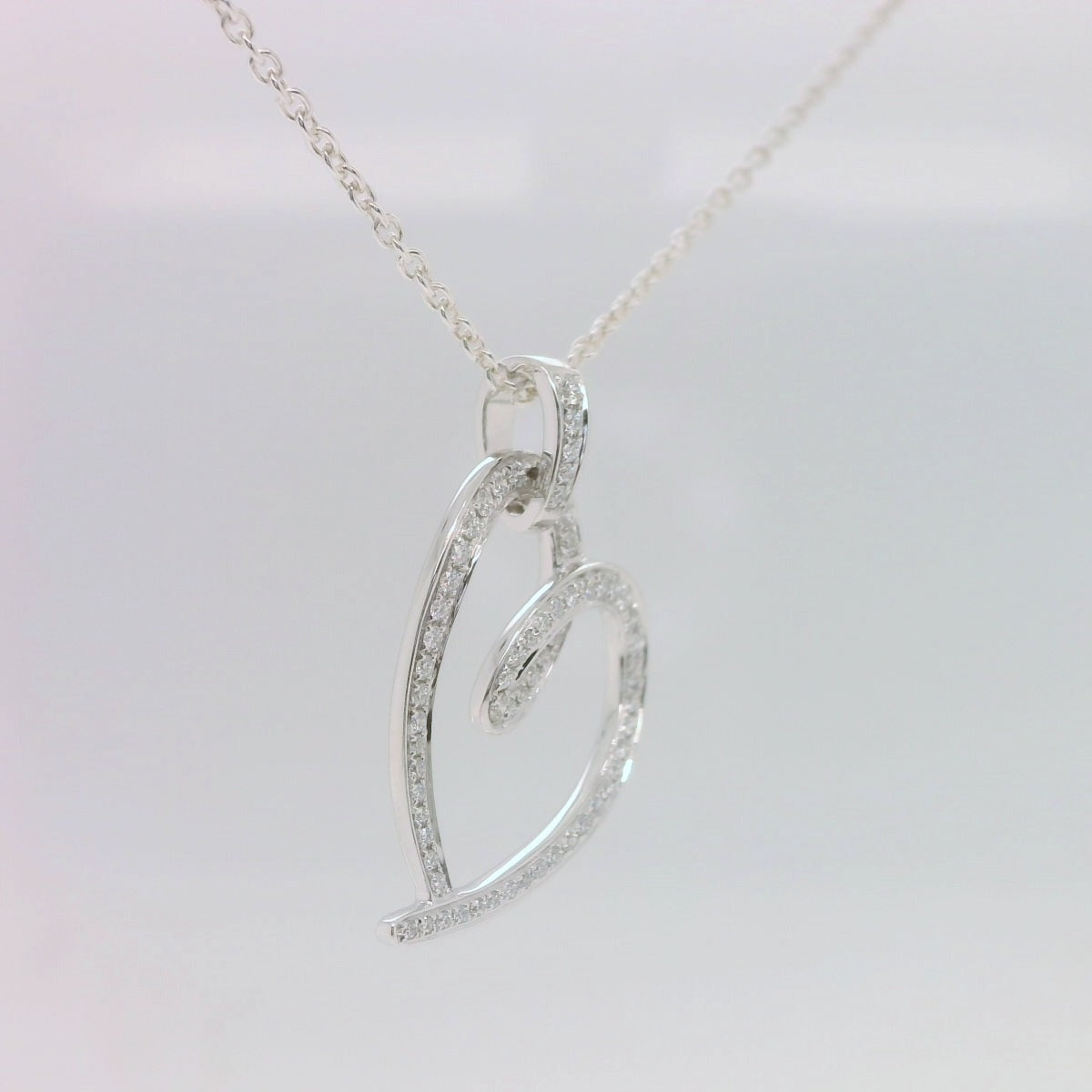 Love Me Heart Pendant