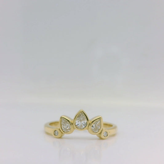 Curved Ring