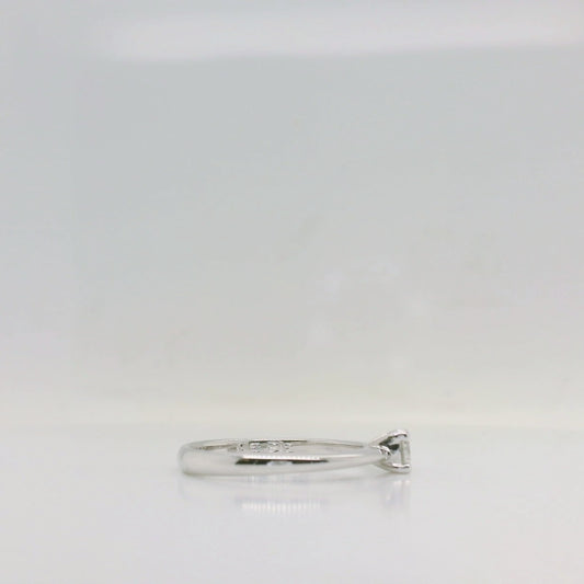 4 Claw Diamond Ring