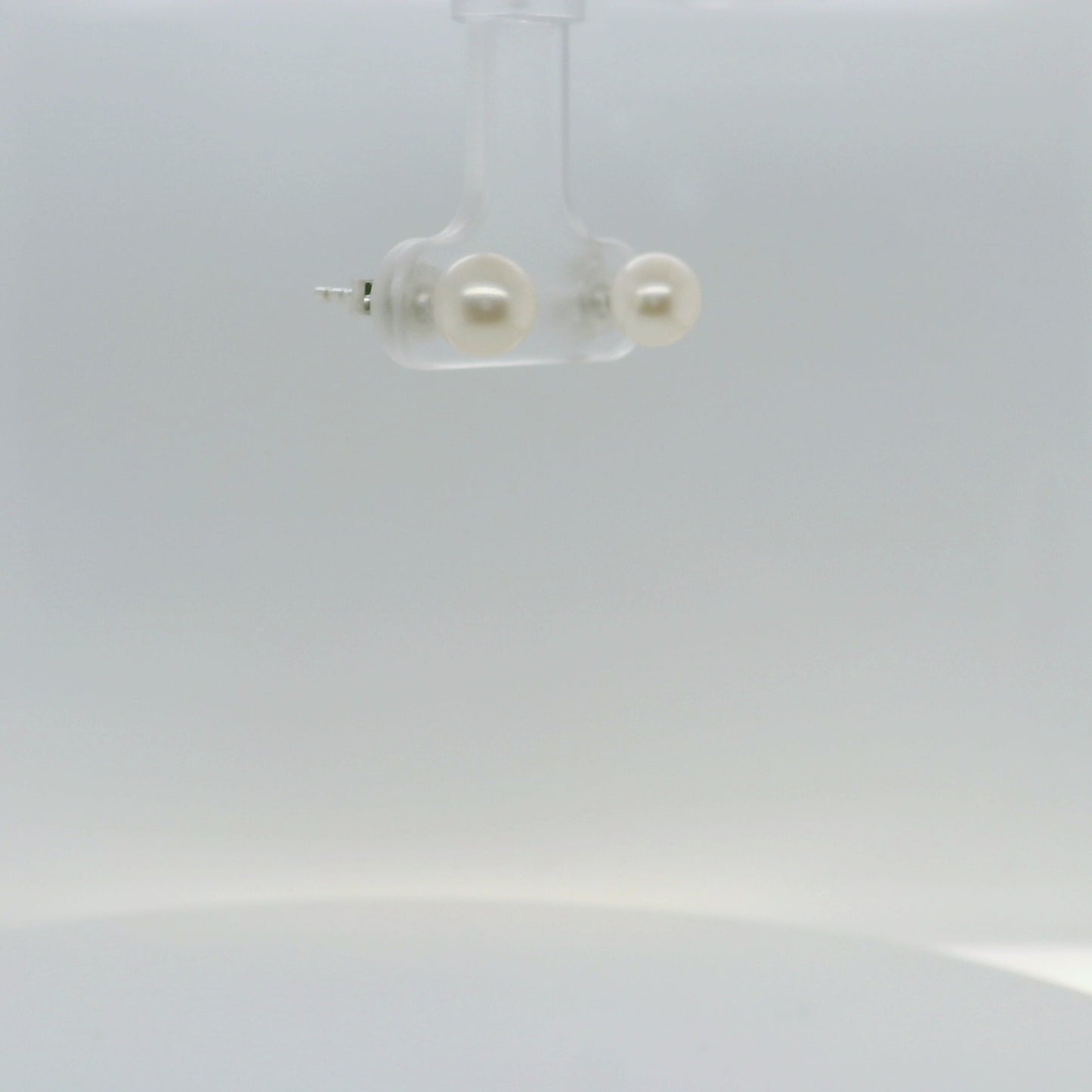 White Round Studs - 6mm