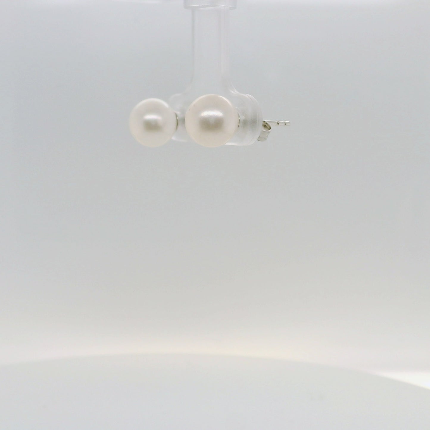 White Round Studs - 8mm