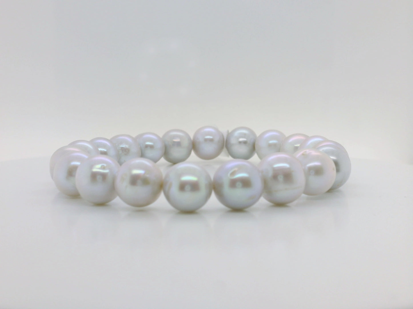 Grey Off-Round Pearl Bracelet
