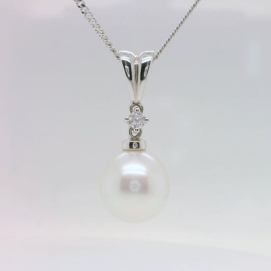 Pearl & Diamond Pendant
