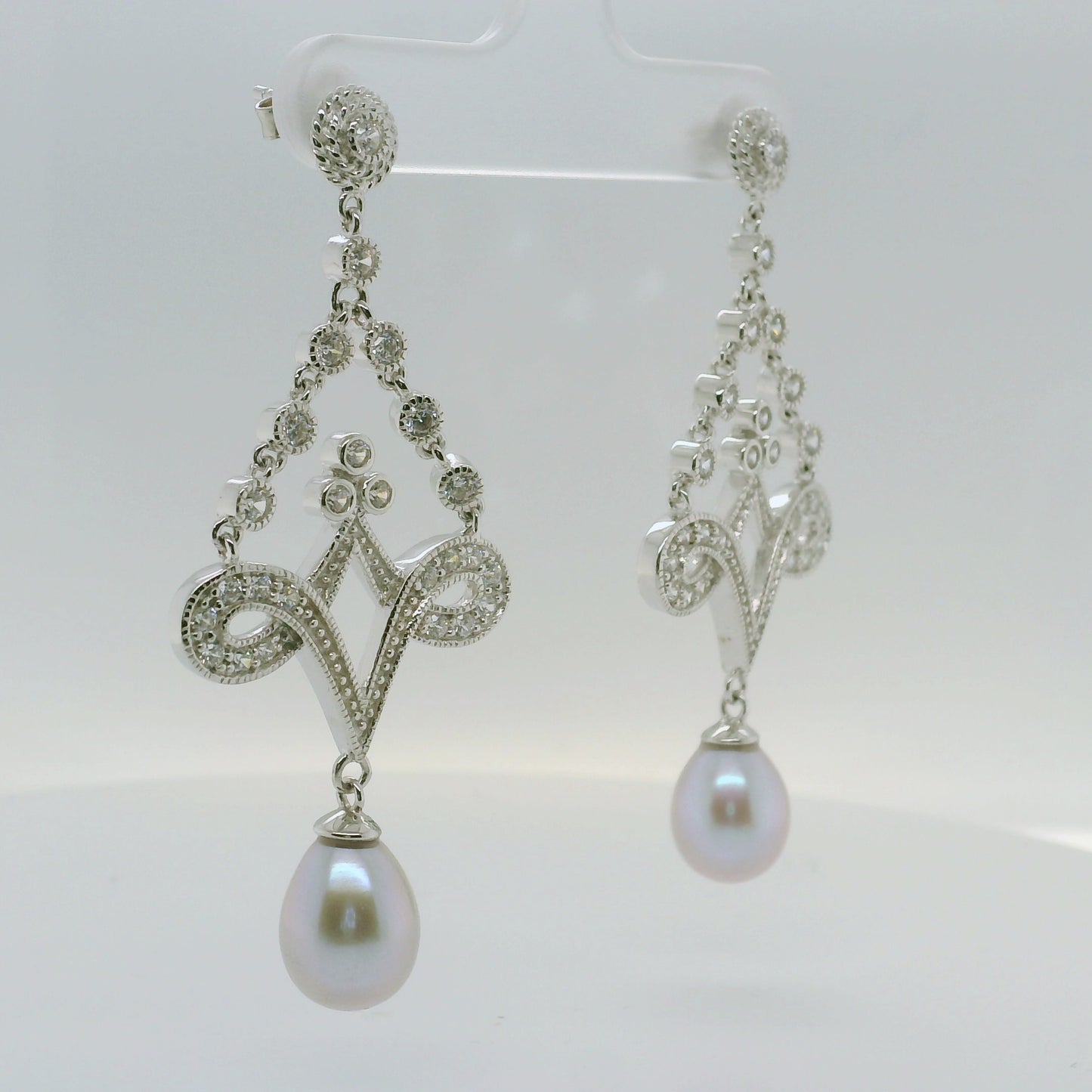 Vintage Pearl Drops