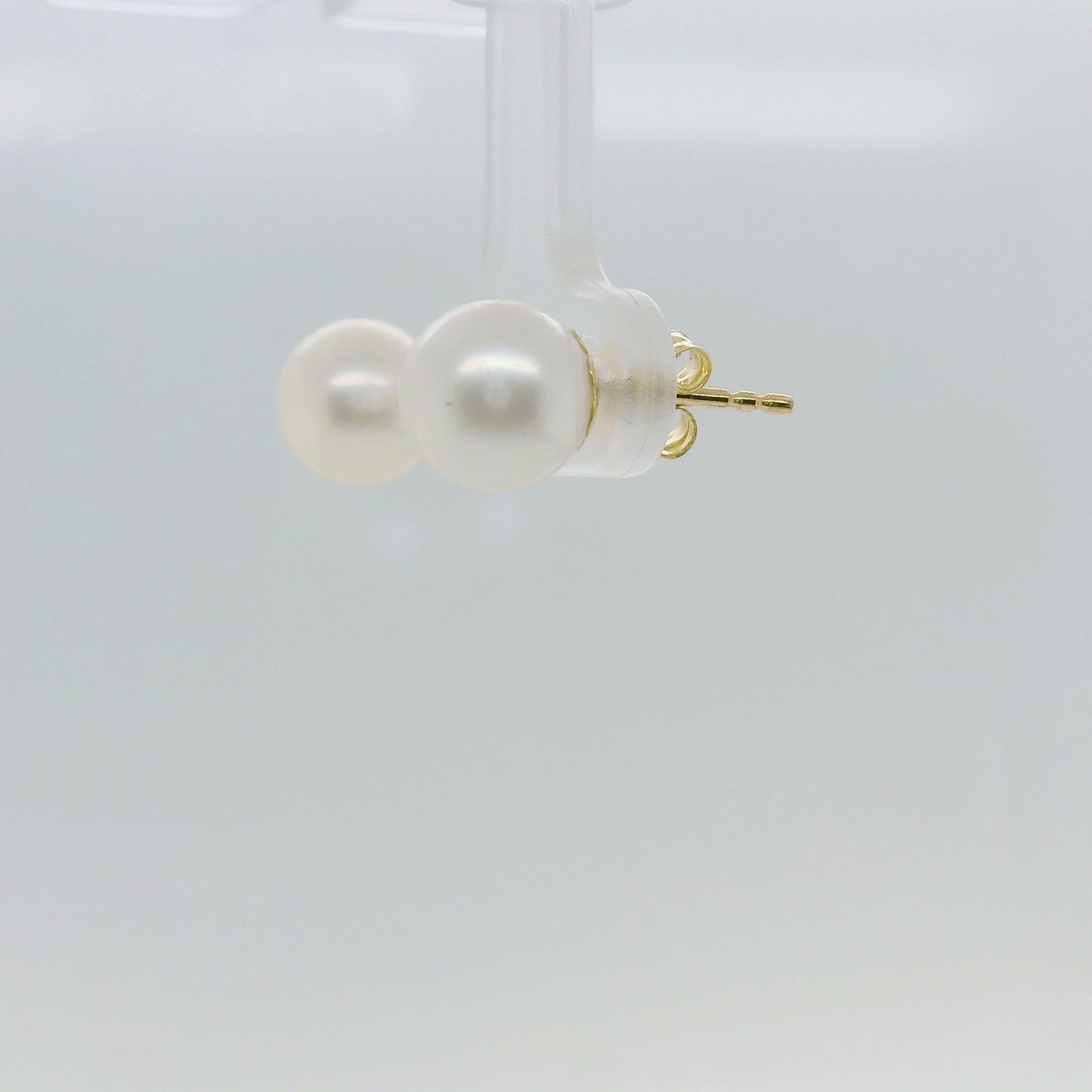 Gold Pearl Stud
