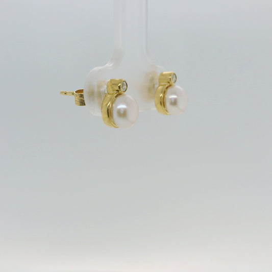 Pearl & Diamond Stud Earrings