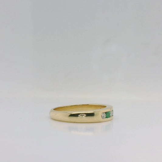 Emerald Diamond Channel - 9ct