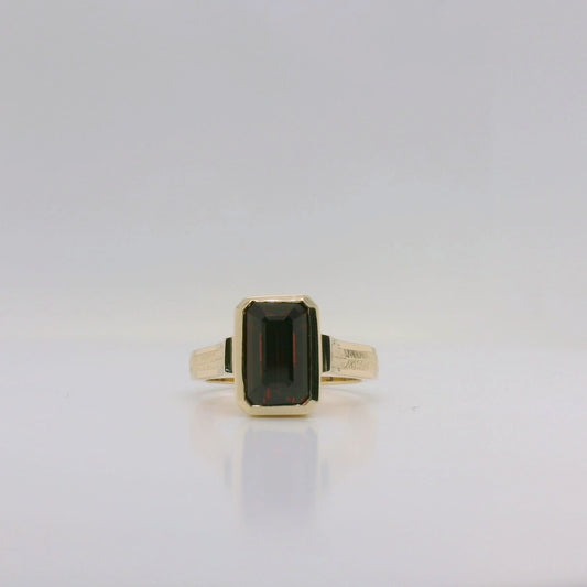 Gold Garnet Ring