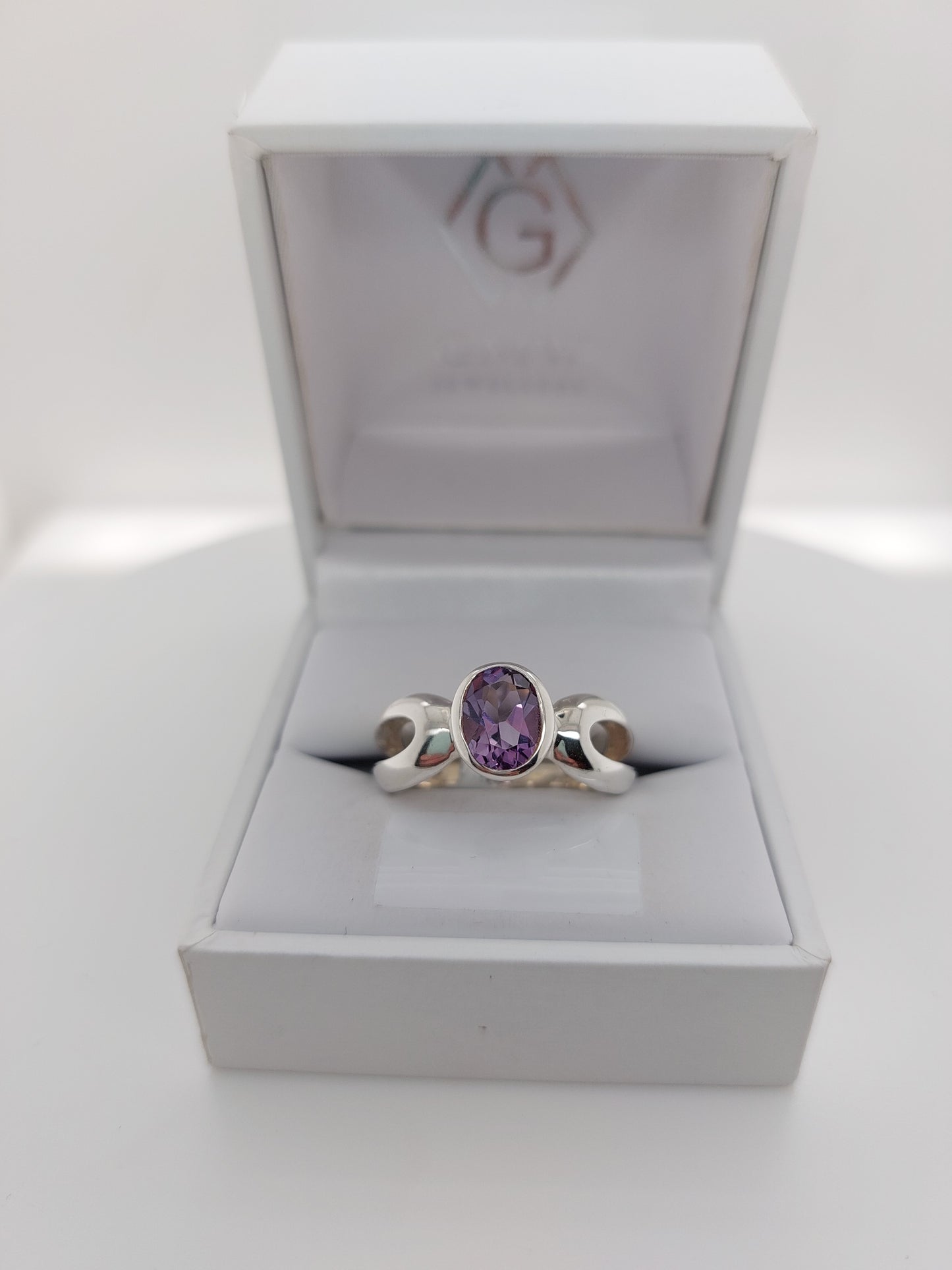 Cut-Out Shoulder Amethyst Ring