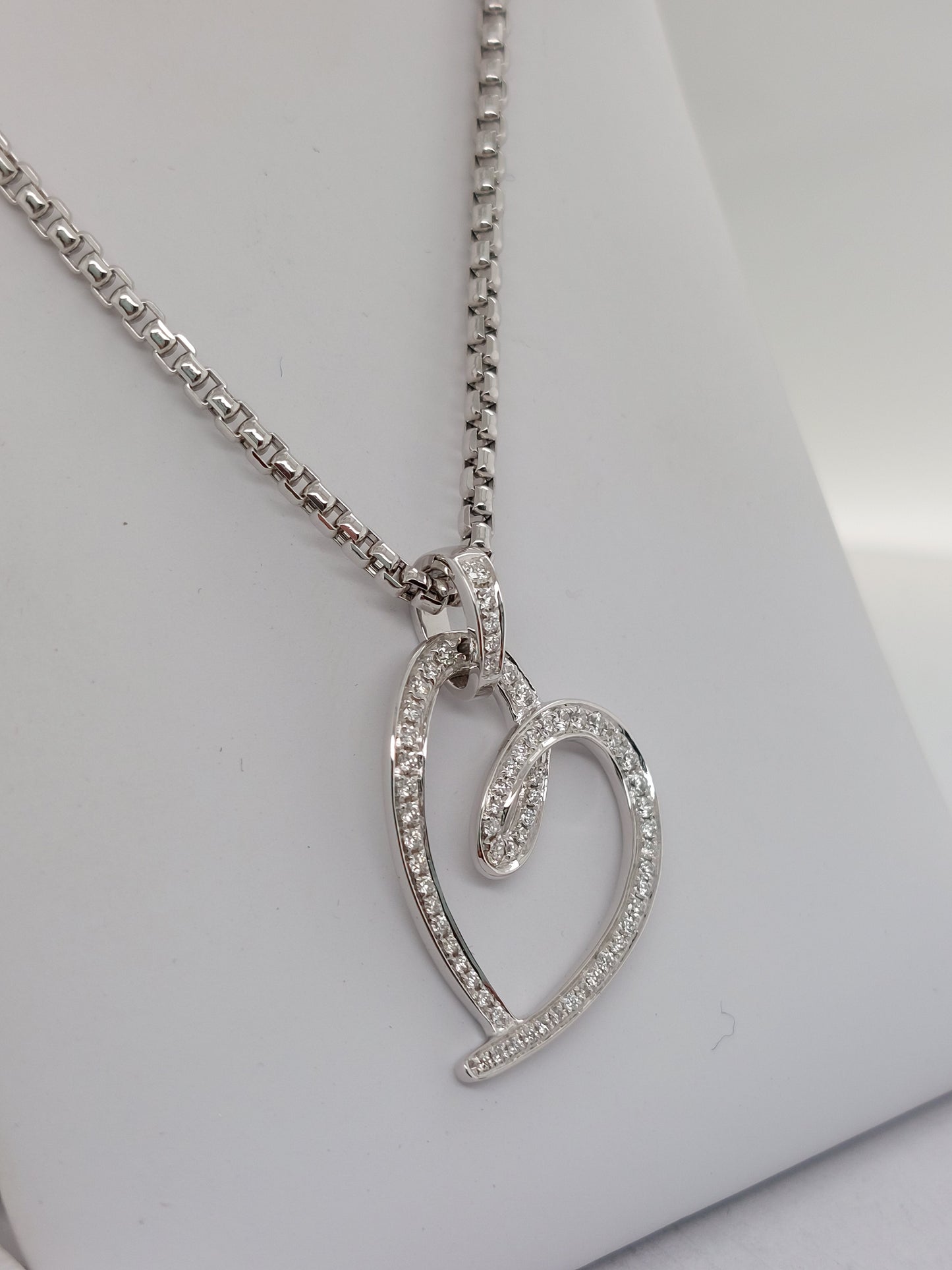 Love Me Heart Pendant