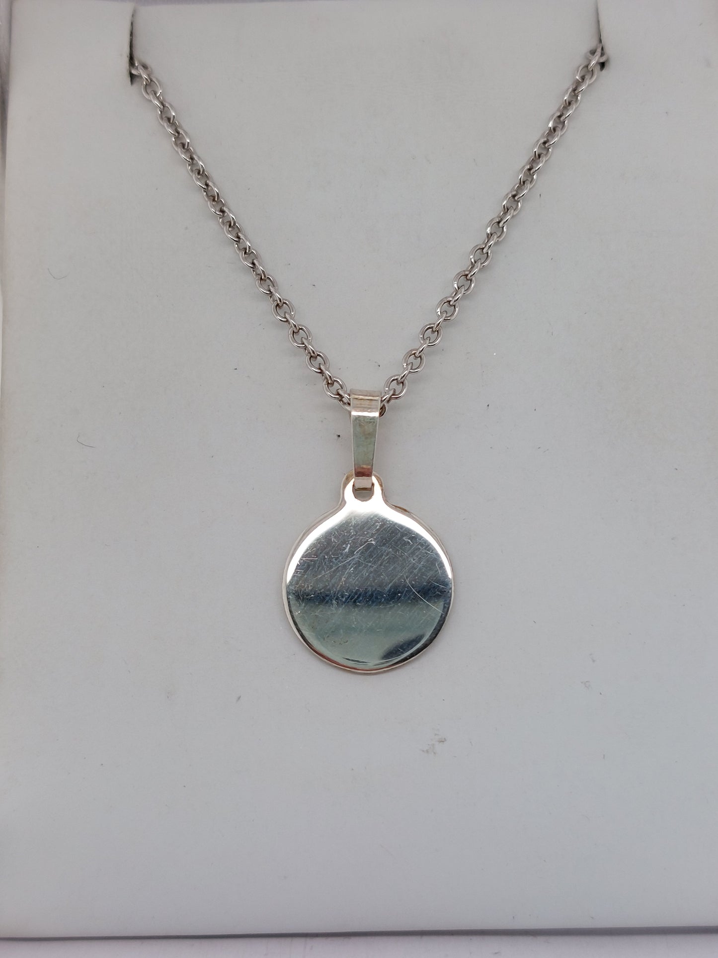 Round Disc Pendant