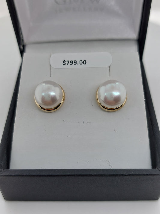 Gold Pearl Studs