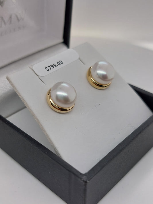 Gold Pearl Studs