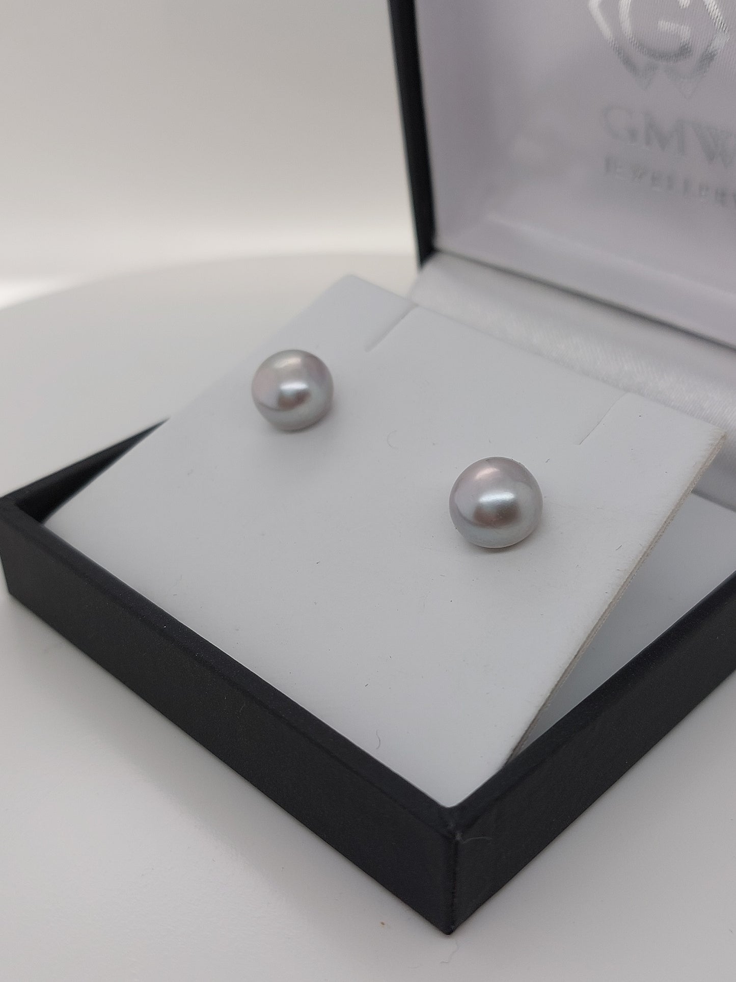 Small Grey Button Pearl Studs