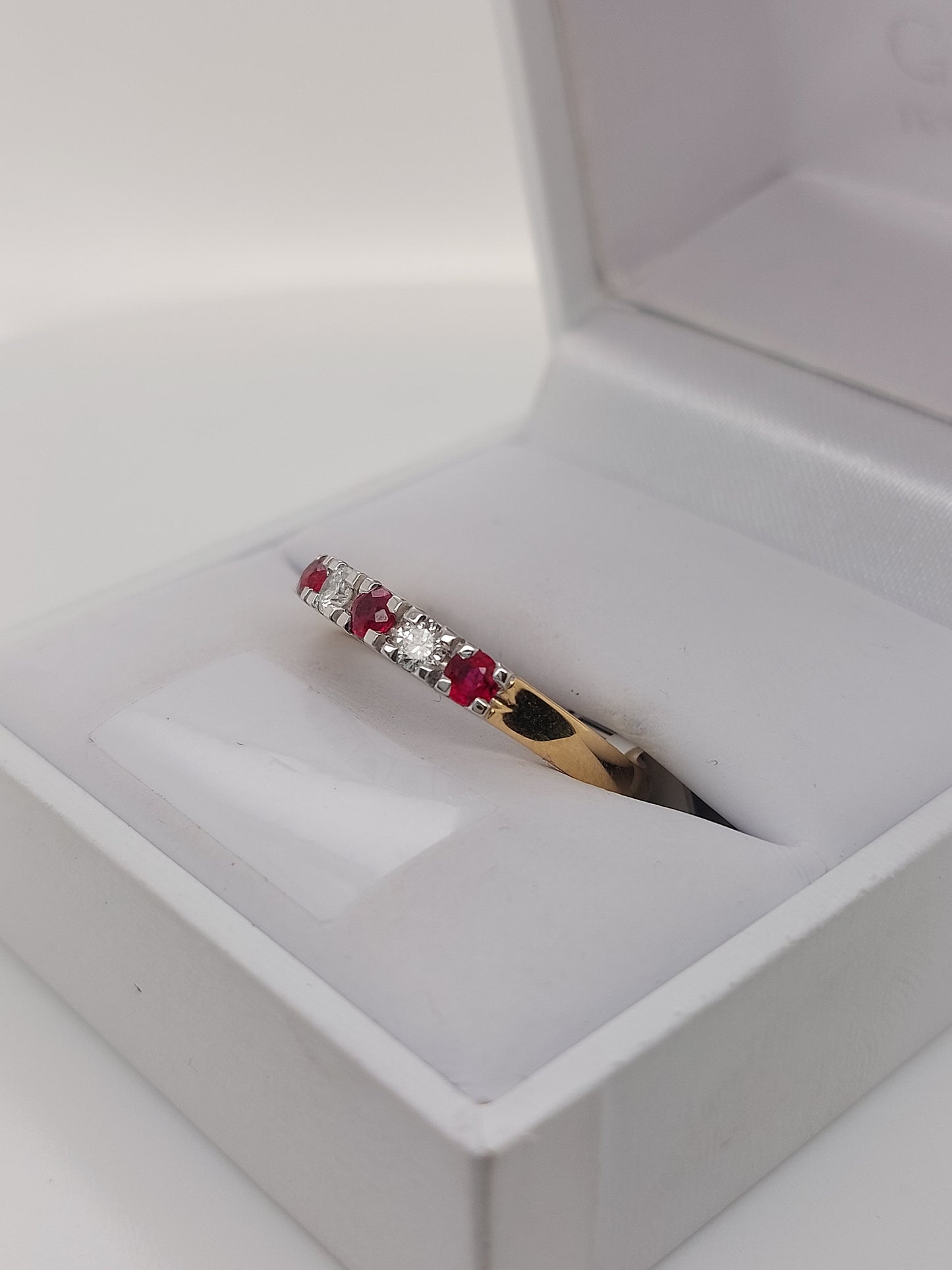 TT Ruby & Diamond Ring