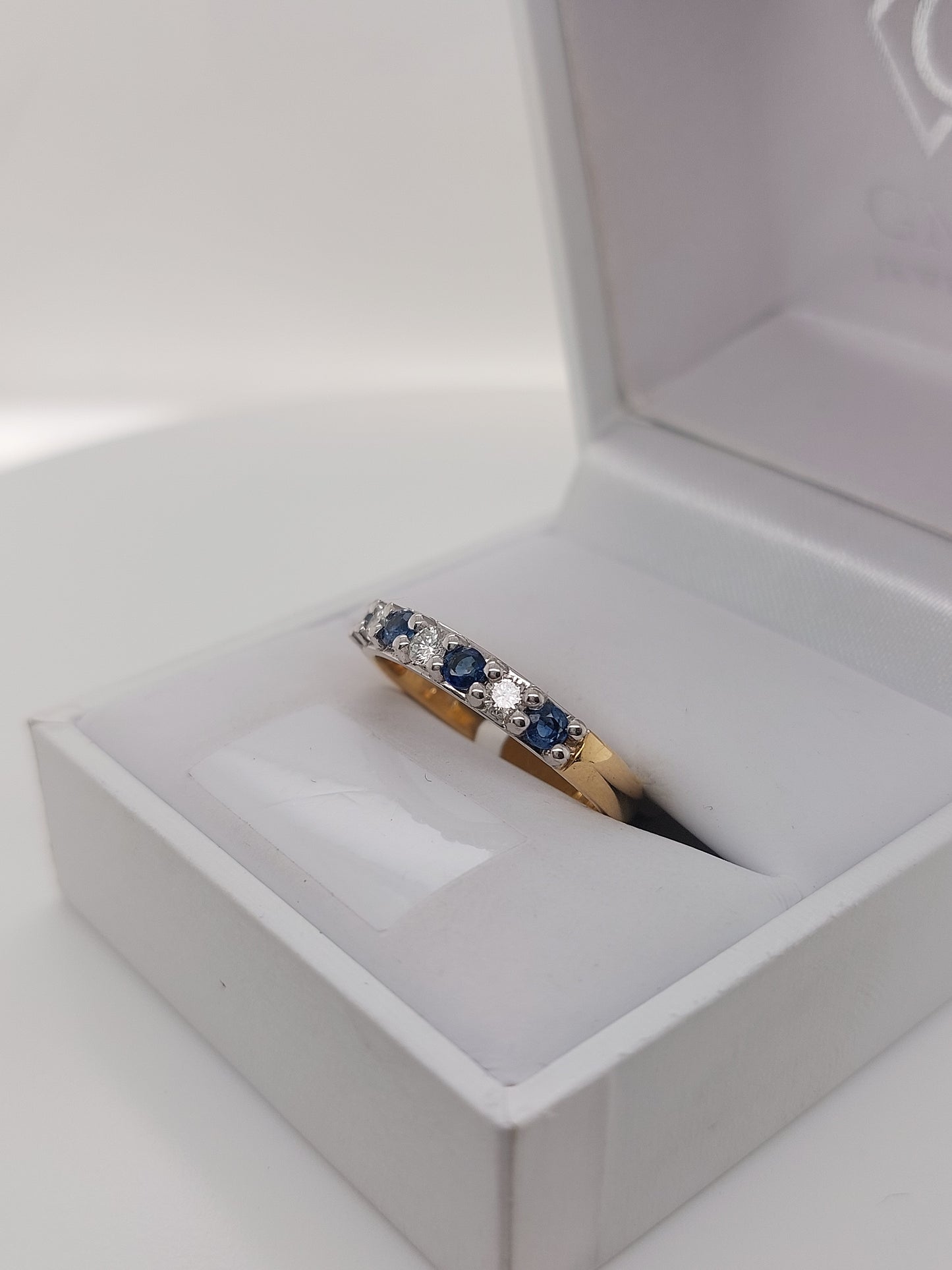 TT Sapphire & Diamond Ring