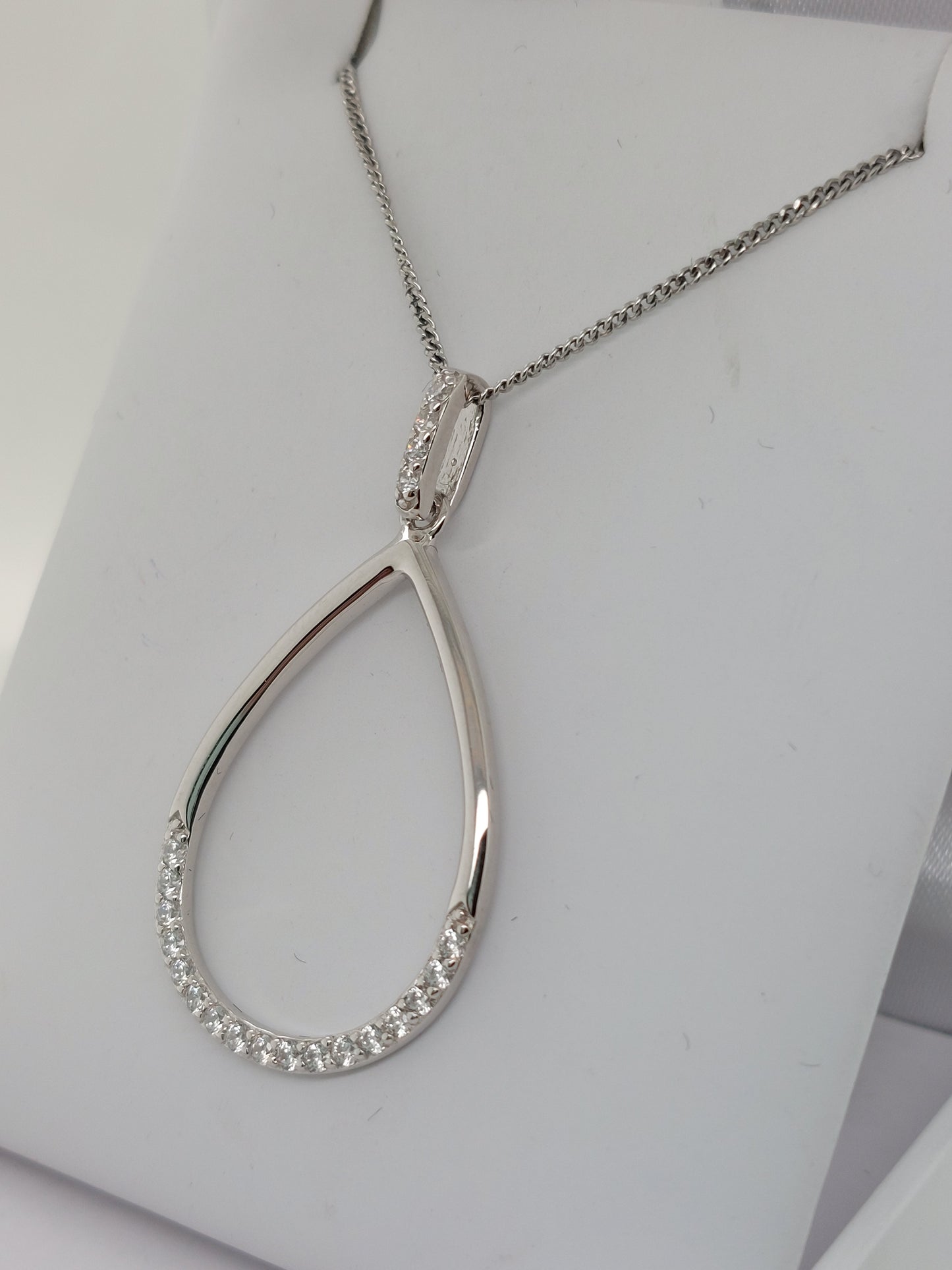 Teardrop Necklace