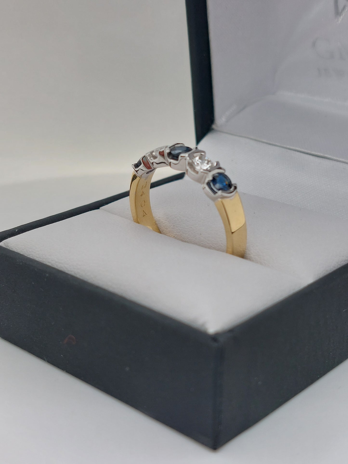 Semi Bezel Sapphire & Diamond Ring