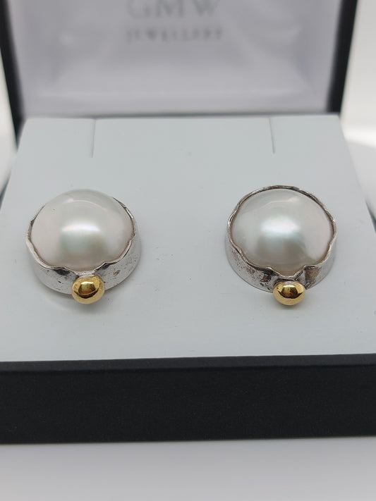 Two-Tone Marbe Pearl Earrings