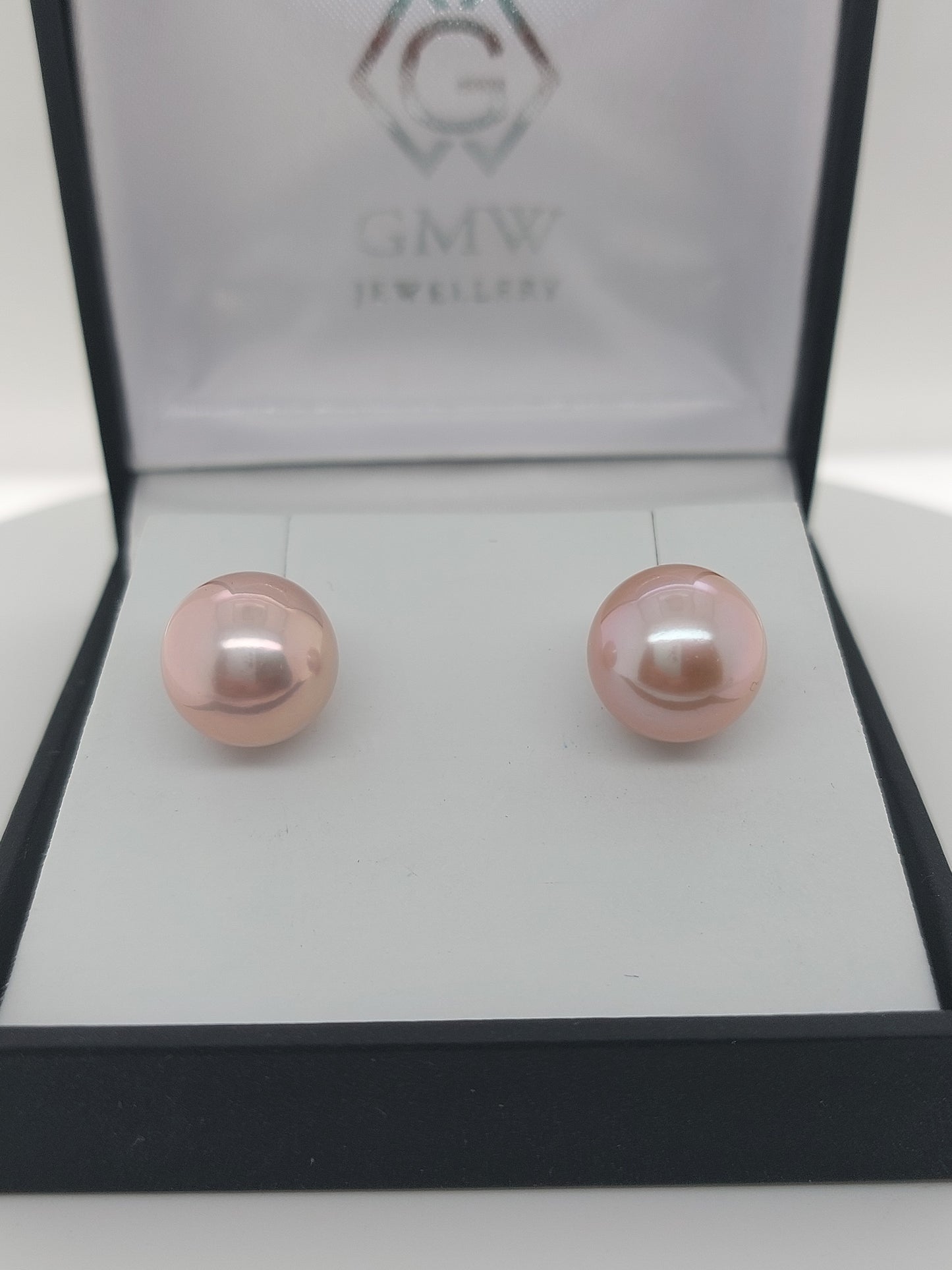 Natural Pink Pearl Studs