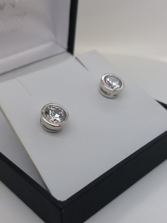 Large Rub Set CZ Studs