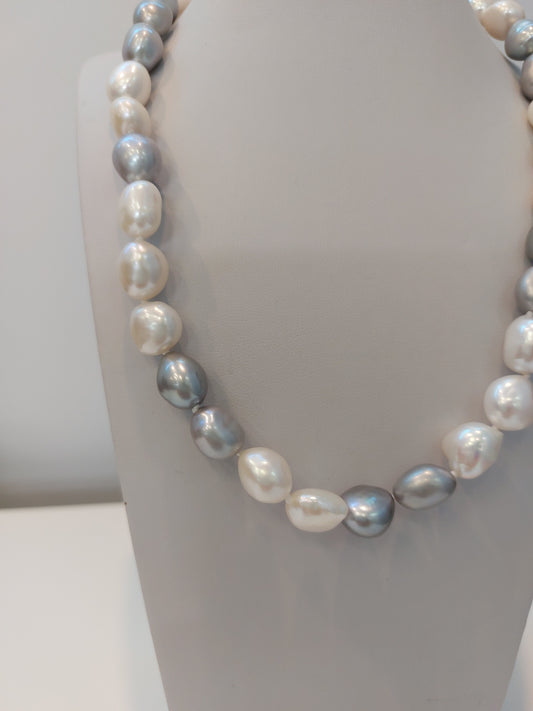 White & Grey Pearl Strand