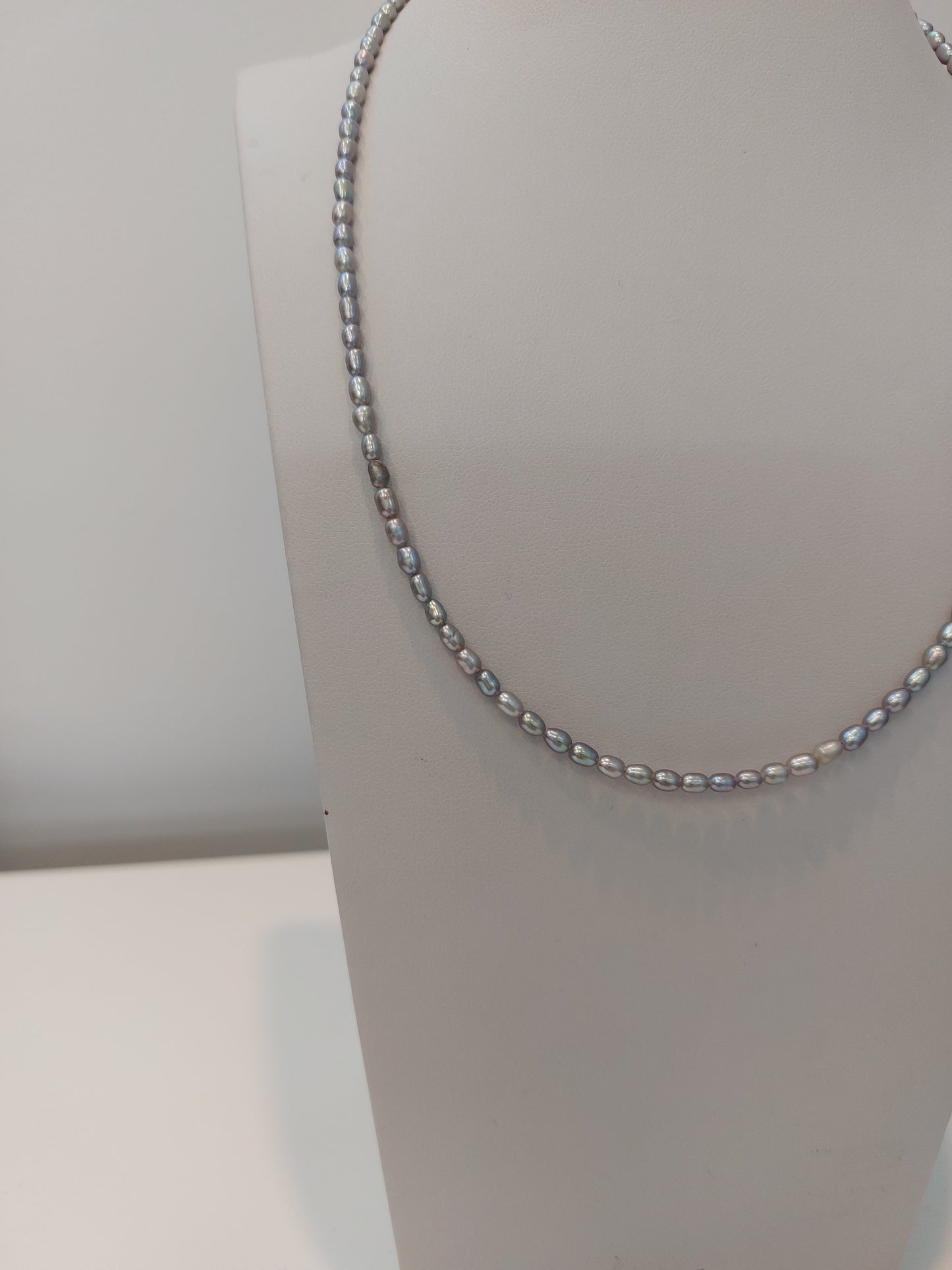 Grey Seed Pearl Strand