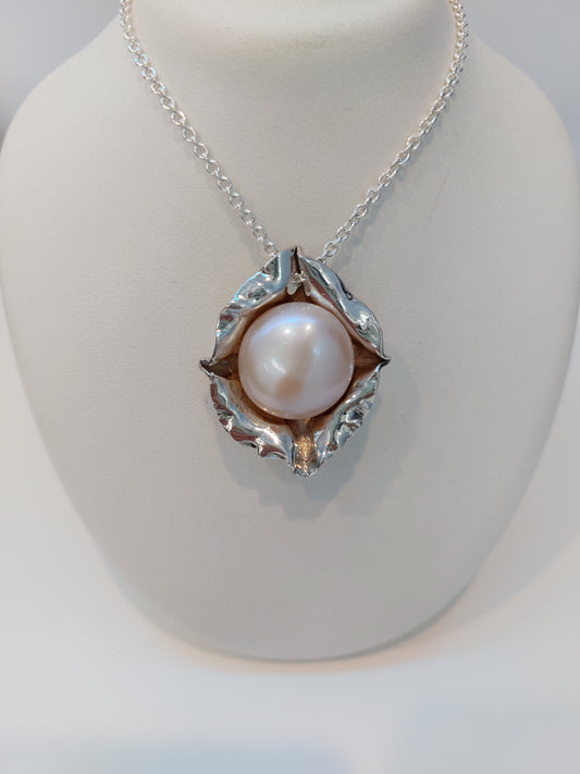 Pearl Nest Pendant