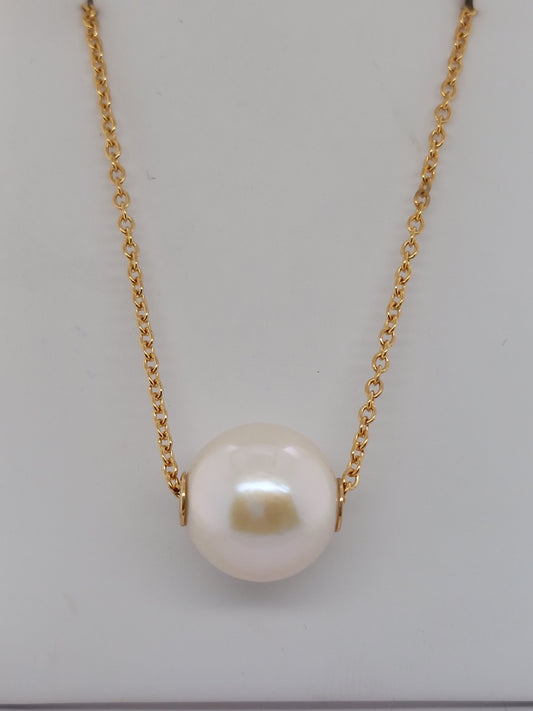 Pearl Running Necklace